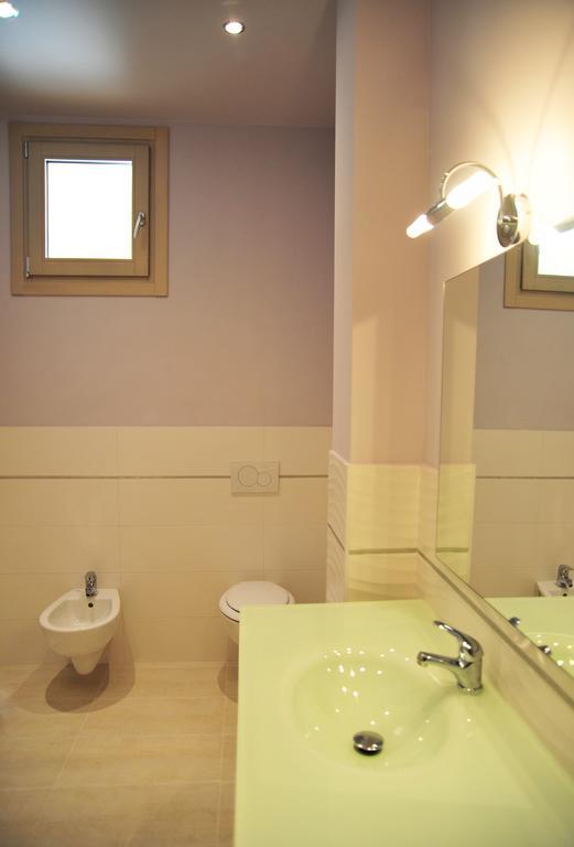 Agriturismo Le Fontane Sale Marasino Oda fotoğraf