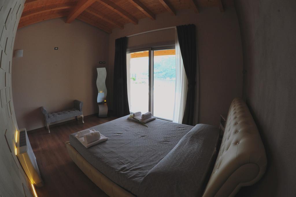 Agriturismo Le Fontane Sale Marasino Oda fotoğraf
