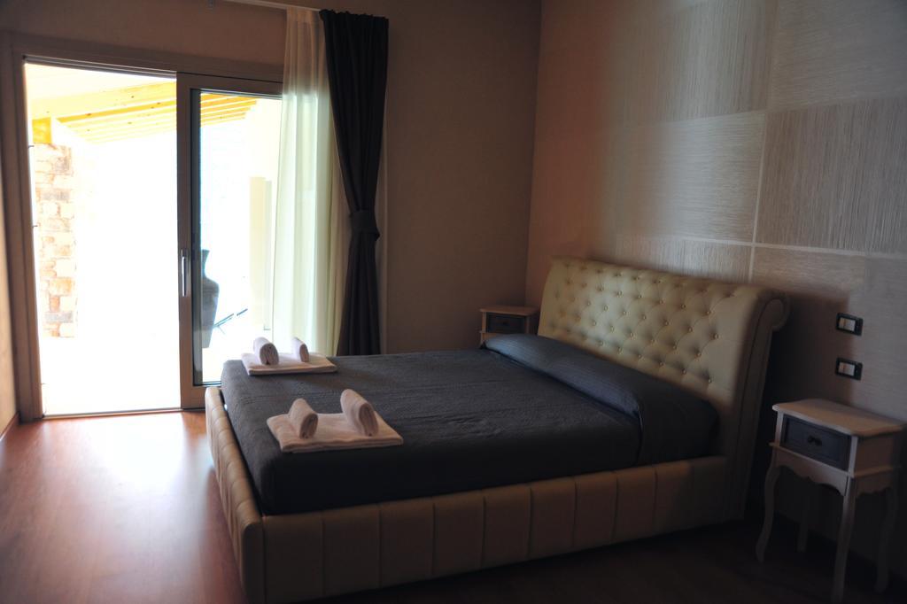 Agriturismo Le Fontane Sale Marasino Oda fotoğraf